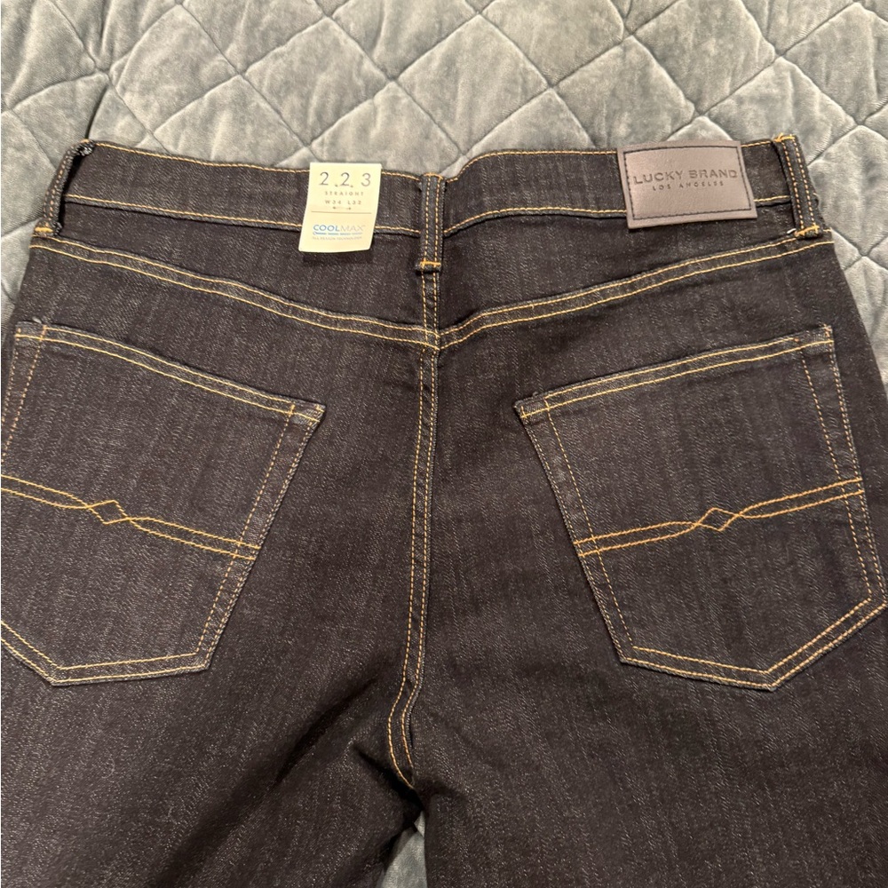 **NEW**Lucky Brand Dark Blue or “Hula” color Straight Leg Jeans…MENS Size 34/32
